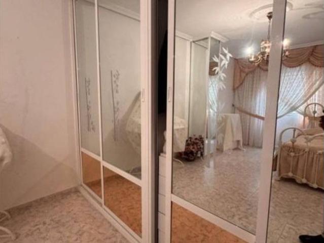Piso en venta en Linares