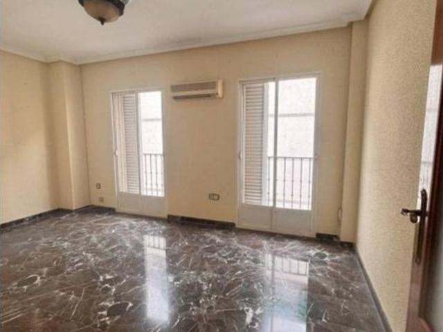 Piso en venta en Linares, Andalucía