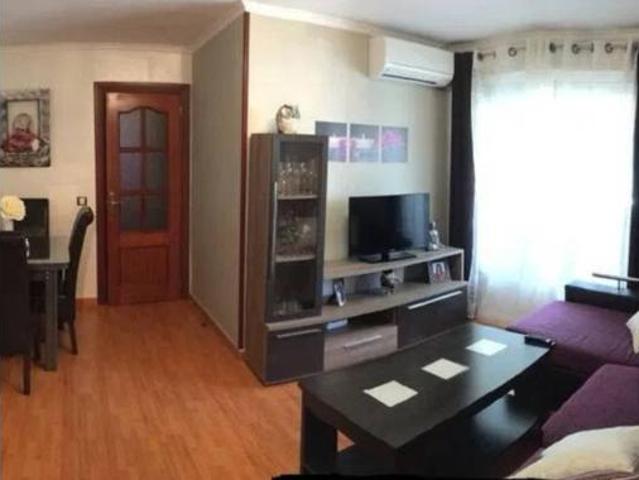 Piso en venta en Linares