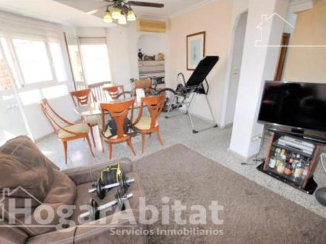 Piso en venta en Llíria, València / Valencia
