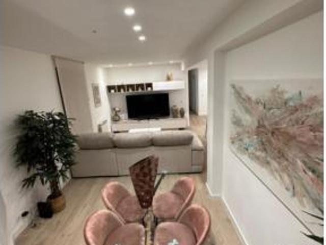 Piso en venta en Calle de las 100 tiendas, Logroño