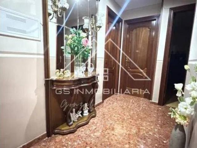 Piso en venta en Zona 1 (el Valle y Dehesa de la Villa), Lucena