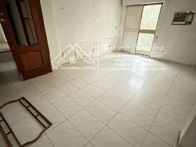 Piso en venta en Zona 1 (el Valle y Dehesa de la Villa), Lucena