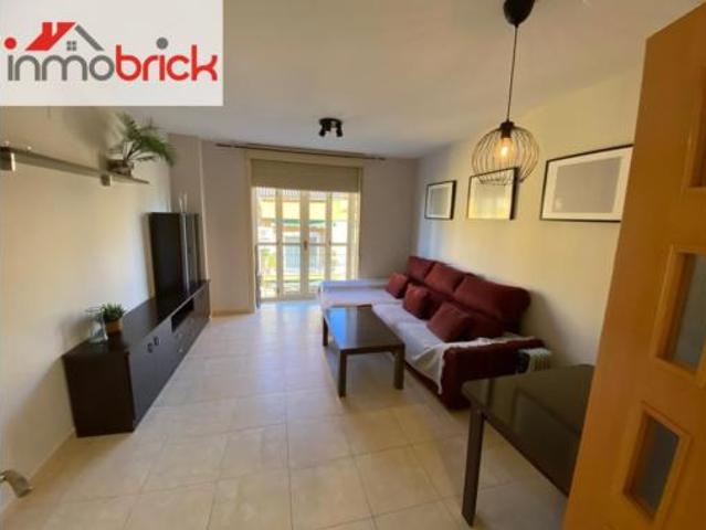 Piso en venta en Zona 1 (el Valle y Dehesa de la Villa), Lucena