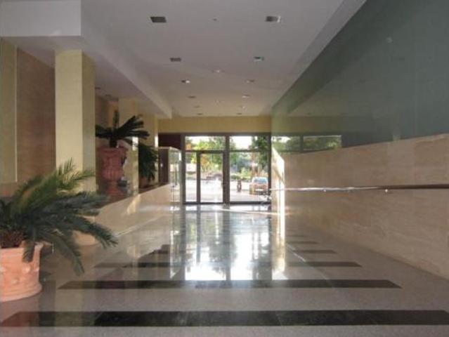Piso en venta en Zona 1 (el Valle y Dehesa de la Villa), Lucena