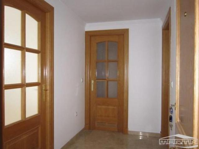 Piso en venta en Zona 1 (el Valle y Dehesa de la Villa), Lucena