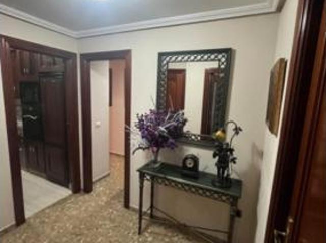 Piso en venta en Zona 1 (el Valle y Dehesa de la Villa), Lucena