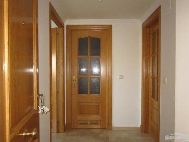 Piso en venta en Zona 1 (el Valle y Dehesa de la Villa), Lucena