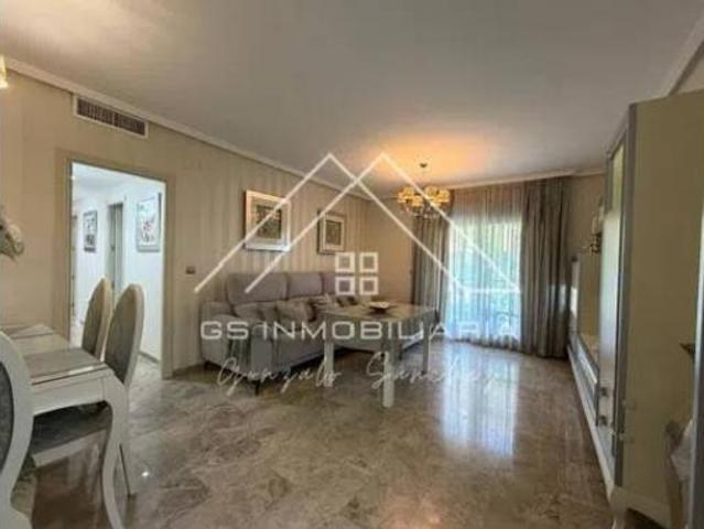 Piso en venta en Zona 1 (el Valle y Dehesa de la Villa), Lucena