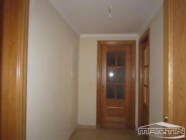 Piso en venta en Zona 1 (el Valle y Dehesa de la Villa), Lucena
