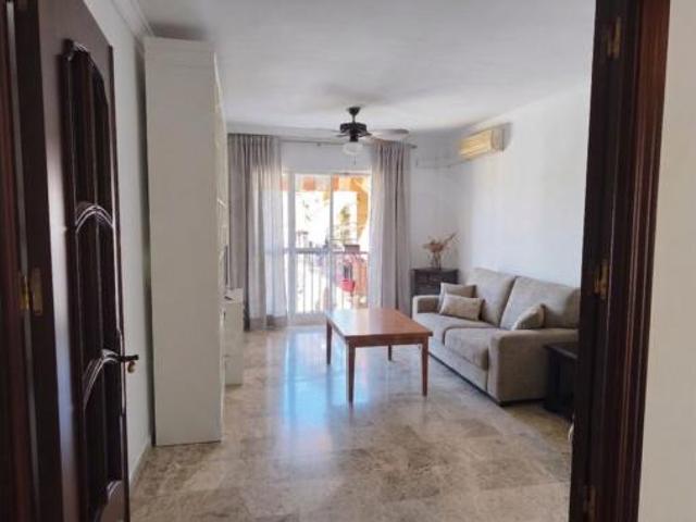 Piso en venta en Zona 1 (el Valle y Dehesa de la Villa), Lucena