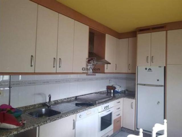 Piso en venta en Maceda, Francos