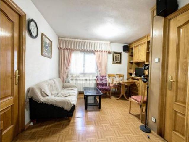 Piso en venta en Pueblo Nuevo, Madrid