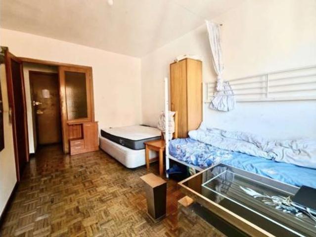 Piso en venta en Usera, Madrid