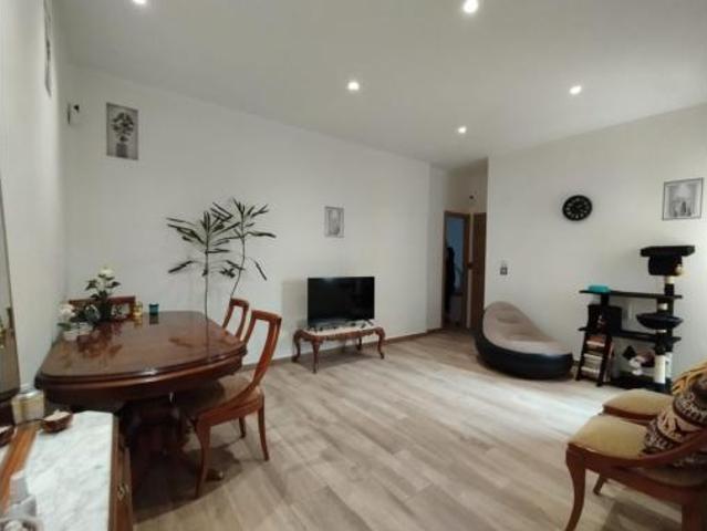 Piso en venta en Usera, Madrid