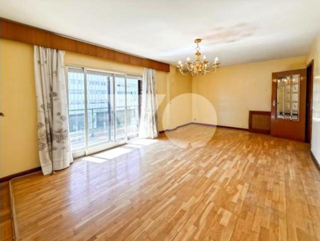 Piso en venta en Canillas, Madrid