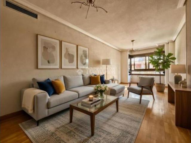 Piso en venta en Ciudad Lineal, Madrid