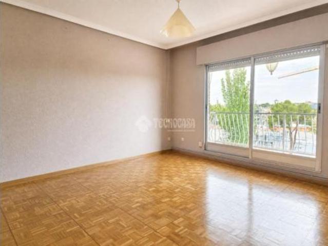 Piso en venta en Ciudad Lineal, Madrid
