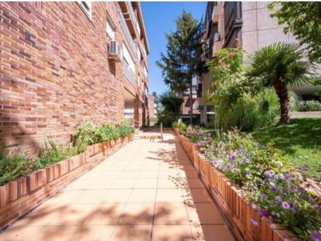 Piso en venta en Concepción, Madrid