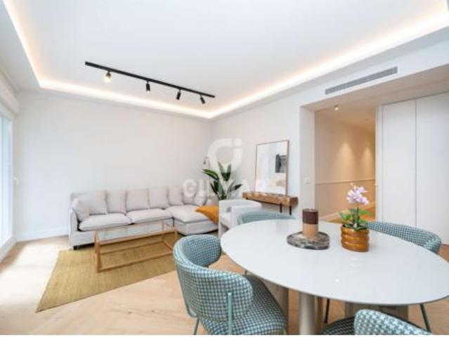 Piso en venta en Ciudad Lineal, Madrid