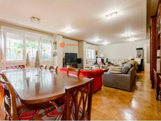 Piso en venta en Costillares, Madrid