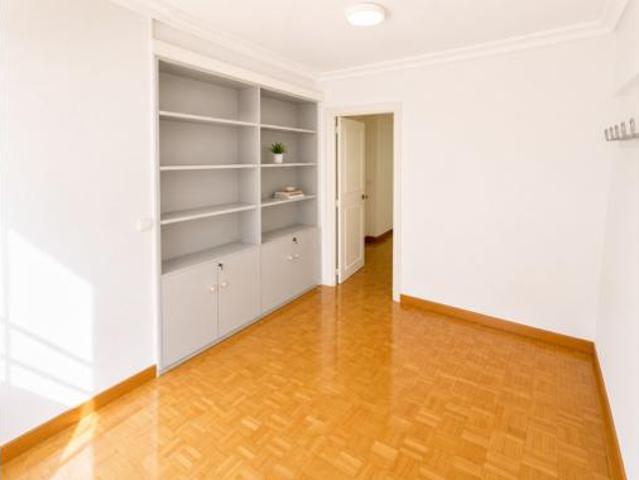Piso en venta en Cuatro Caminos, Madrid