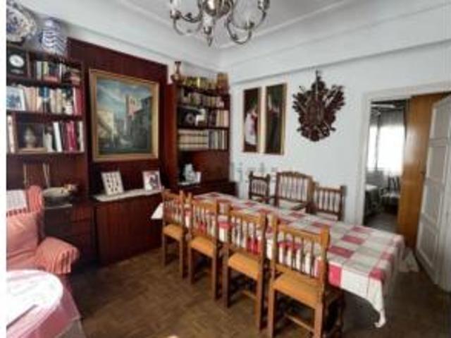 Piso en venta en Cuatro Caminos, Madrid