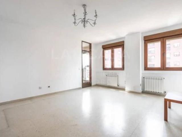 Piso en venta en San Blas - Canillejas, Madrid