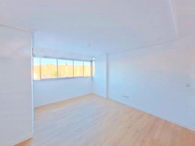 Piso en venta en Hellín, Madrid