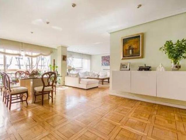 Piso en venta en Chamartín, Madrid