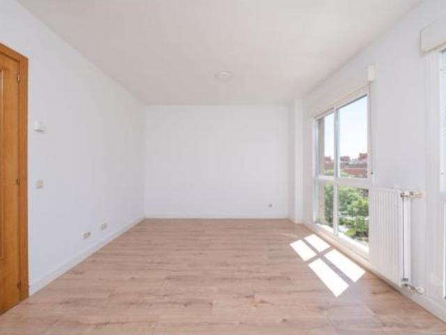 Piso en venta en Moratalaz, Madrid