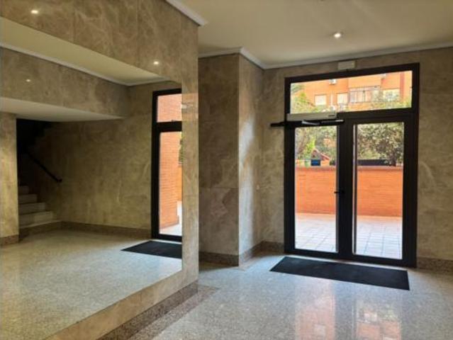 Piso en venta en Los Rosales, Madrid