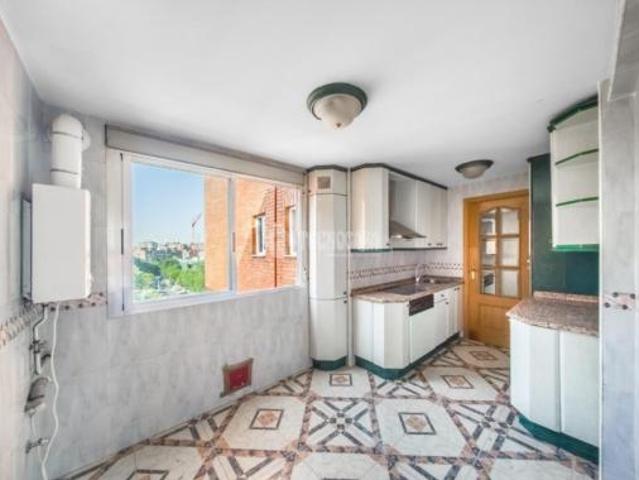 Piso en venta en Moratalaz, Madrid
