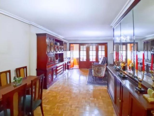 Piso en venta en Moratalaz, Madrid