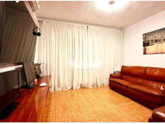 Piso en venta en Moratalaz, Madrid