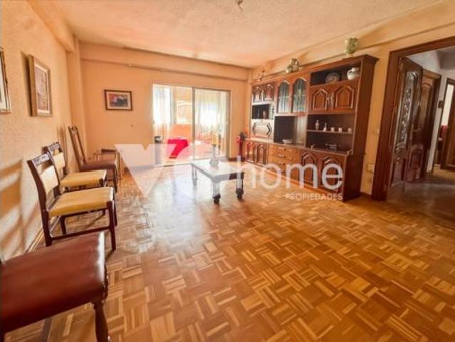 Piso en venta en Moratalaz, Madrid
