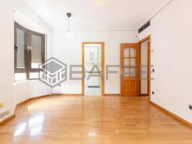Piso en venta en Pradolongo, Madrid