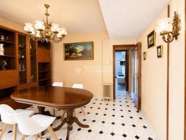 Piso en venta en Usera, Madrid