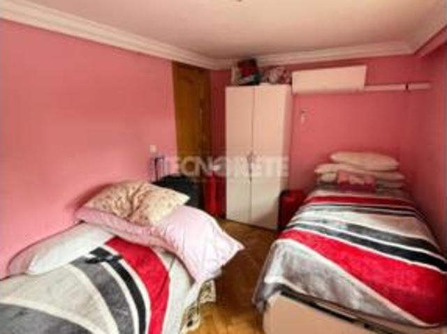 Piso en venta en Usera, Madrid