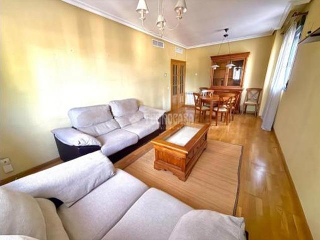 Piso en venta en Usera, Madrid