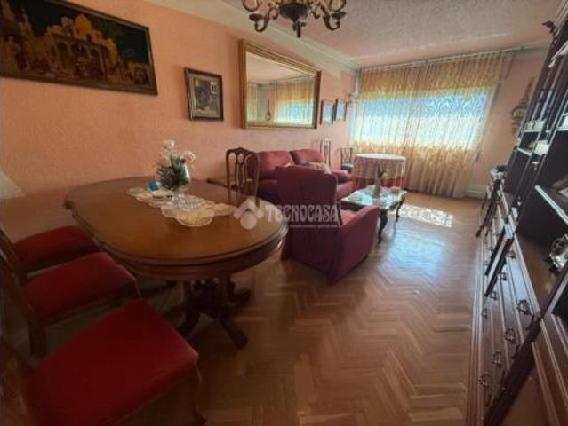 Piso en venta en Usera, Madrid
