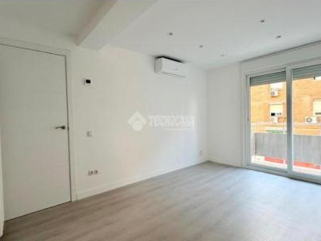 Piso en venta en Moratalaz, Madrid
