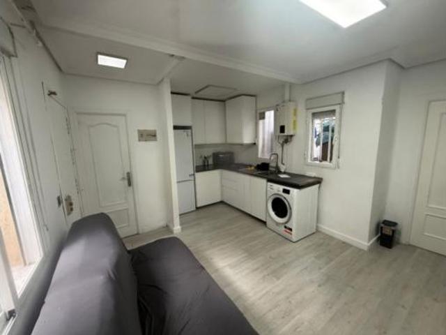 Piso en venta en Usera, Madrid