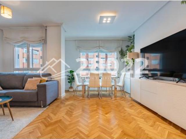 Piso en venta en Madrid, Pueblo Nuevo