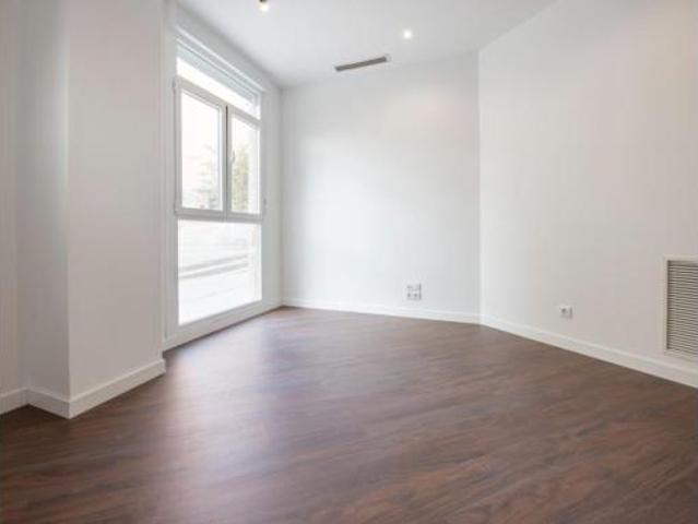 Piso en venta en Pueblo Nuevo, Madrid