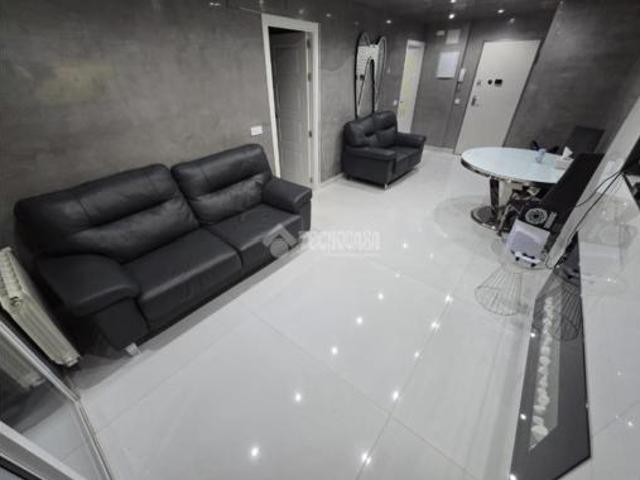 Piso en venta en Usera, Madrid