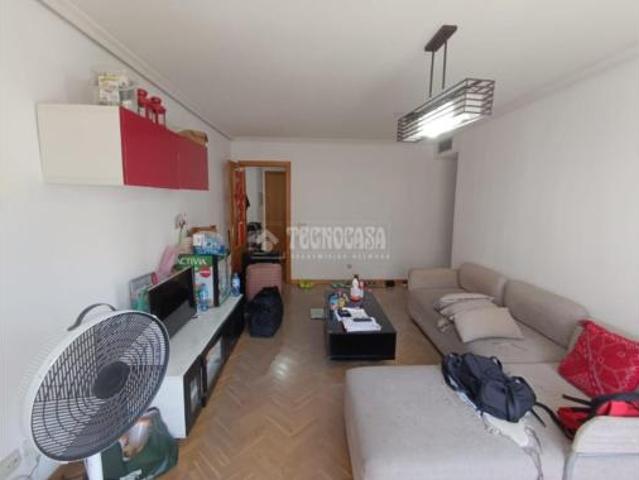 Piso en venta en Usera, Madrid