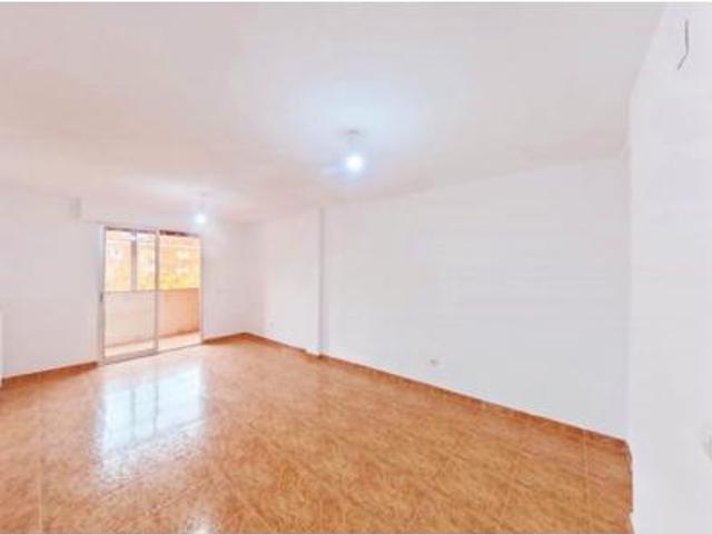 Piso en venta en Usera, Madrid