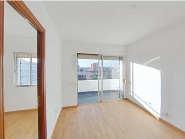 Piso en venta en San Fermín, Madrid