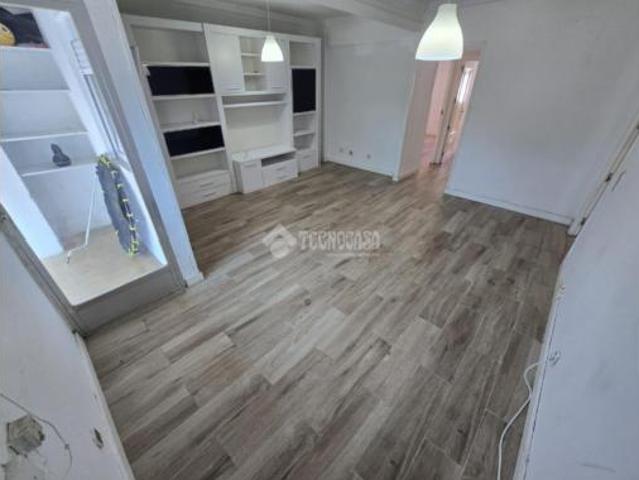 Piso en venta en Usera, Madrid